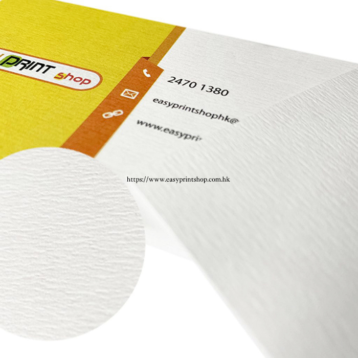 靈感咭片局部放大展示材料表面的天然紙張紋理 Inspiration card close-up showing natural paper surface texture